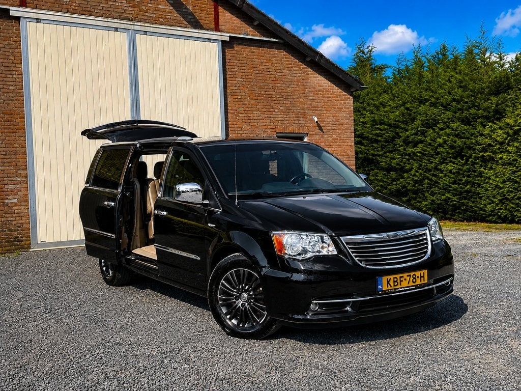 Chrysler Grand Voyager 3.6 V6 LIMITED S BLACK 3xTV/DVD/STOEL, Auto's, Dealer onderhouden, Gebruikt, Beige, Grand Voyager