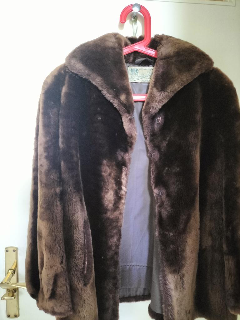 bontjas, donkerbruin, El Peletero Ingles, Buenos Aires, Kleding | Dames, Jassen | Winter, Gedragen, Ophalen, Maat 38/40 (M), Bruin