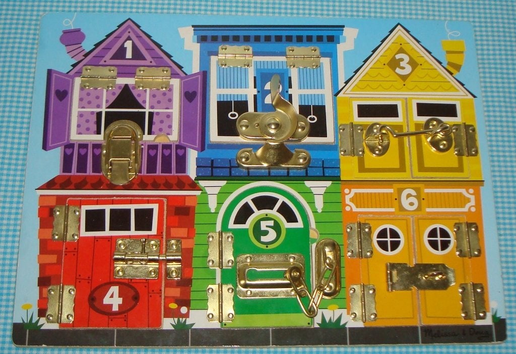Melissa & Doug houten activiteitenbord sloten en grendels, Ophalen of Verzenden, Gebruikt, Overige typen