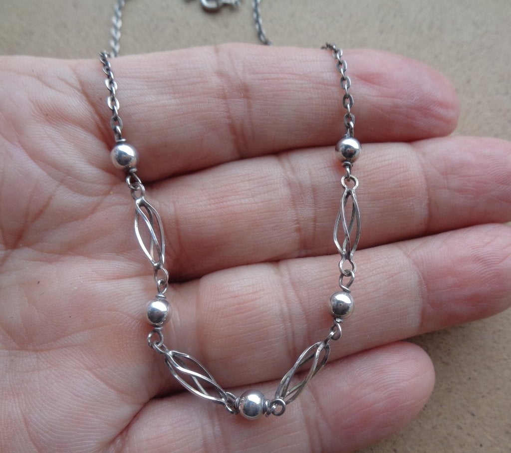 zilveren ketting met open schakels en bolletjes [400], Ophalen of Verzenden, Zo goed als nieuw, Zilver, Zilver