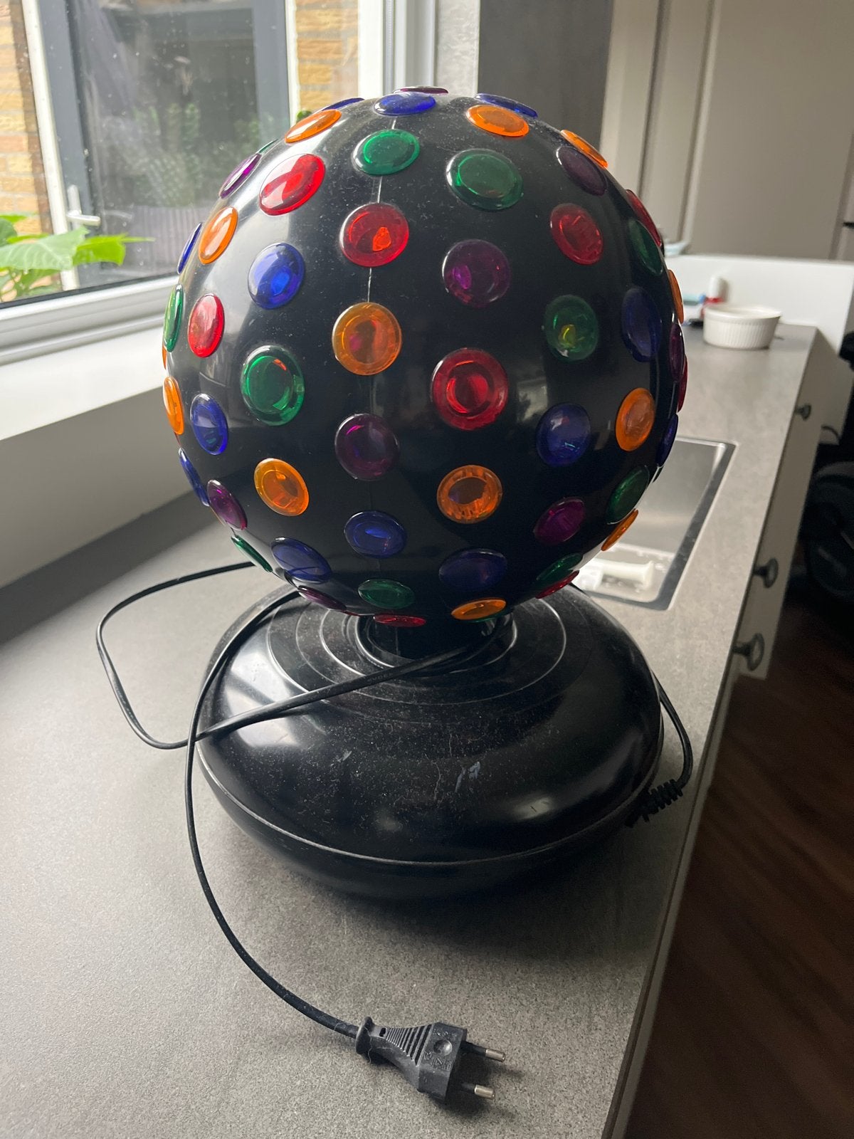 Discobol met voet - 28 cm doorsnede, 36 cm hoogte, Ophalen, Gebruikt, Discobol, Kleur