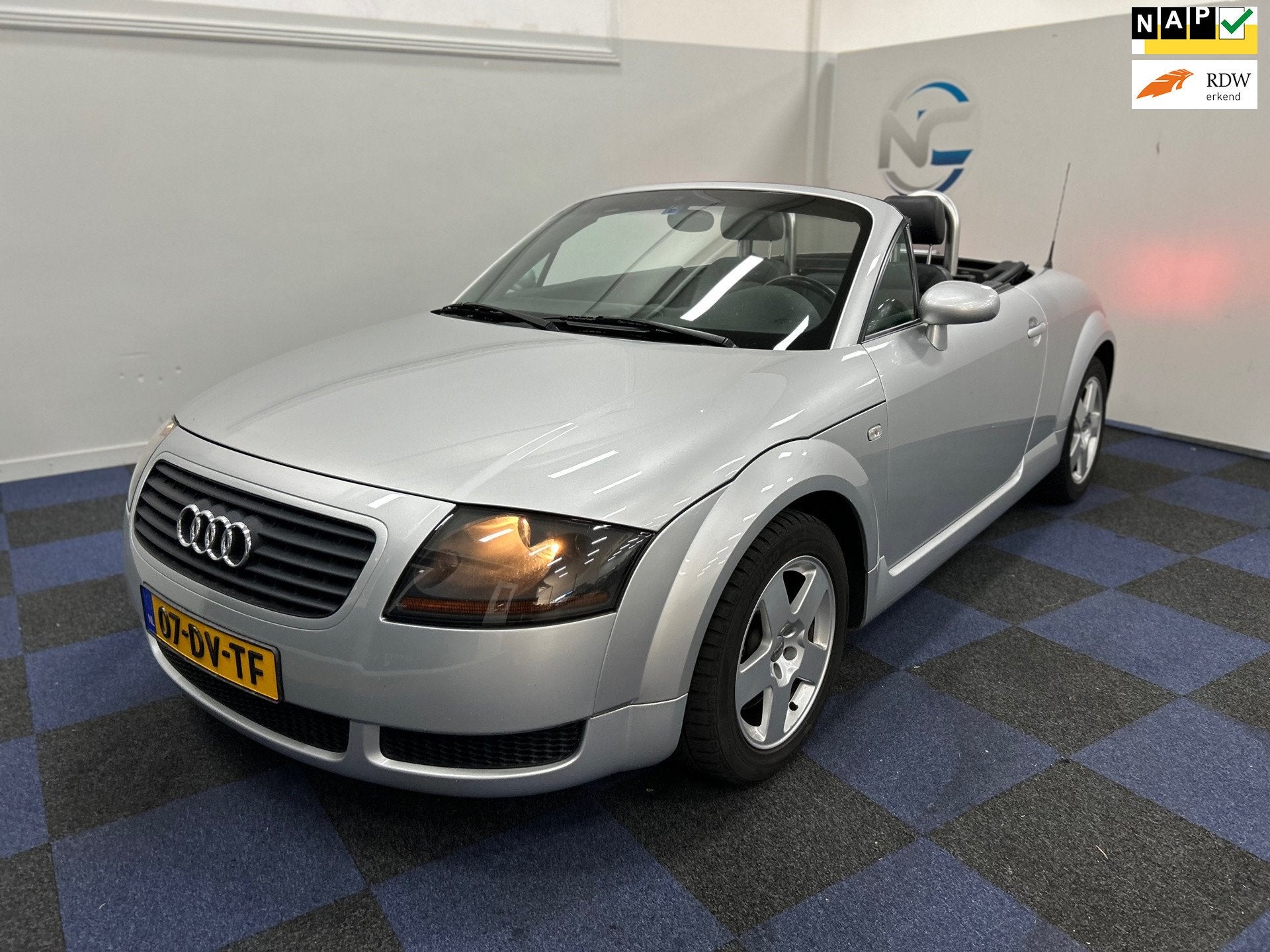 Audi TT Roadster 1.8 5V Turbo / CABRIO / NAP / COMPLEET ONDE, Auto's, Audi, Gebruikt, 4 cilinders, Cabriolet, Origineel Nederlands