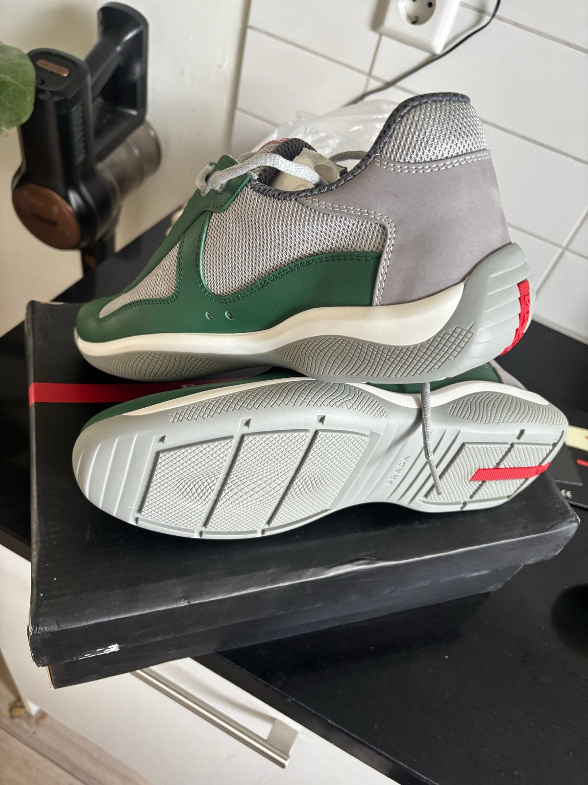 Prada American Cup Sneakers - Groen/Grijs - Maat 44, Kleding | Heren, Ophalen of Verzenden, Nieuw, Overige kleuren, Sneakers of Gympen
