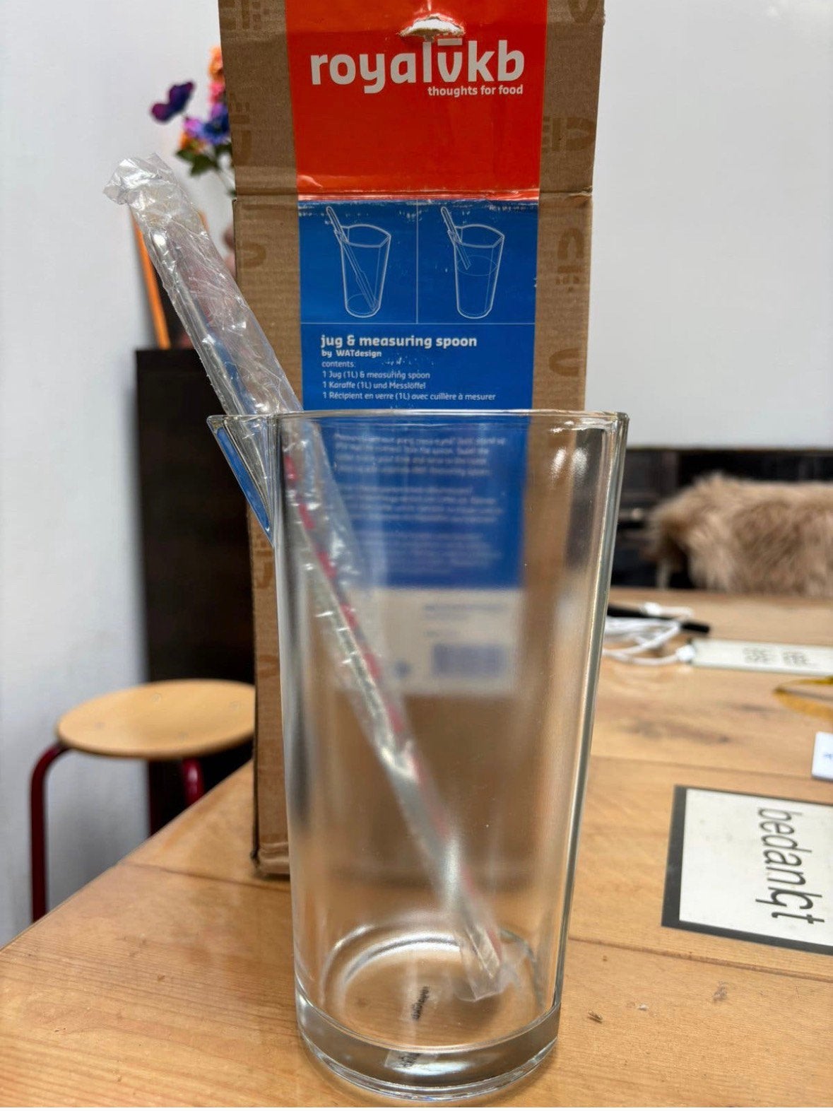 Royal VKB jug & measuring spoon set glazen kan met maatlepel, ., Nieuw, Ophalen of Verzenden, .