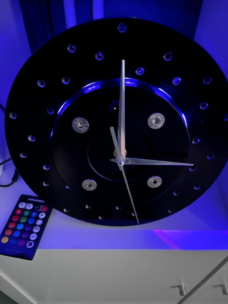 Unieke staande klok  van remschijf met LED-verlichting, Ophalen of Verzenden, Nieuw, Wandklok