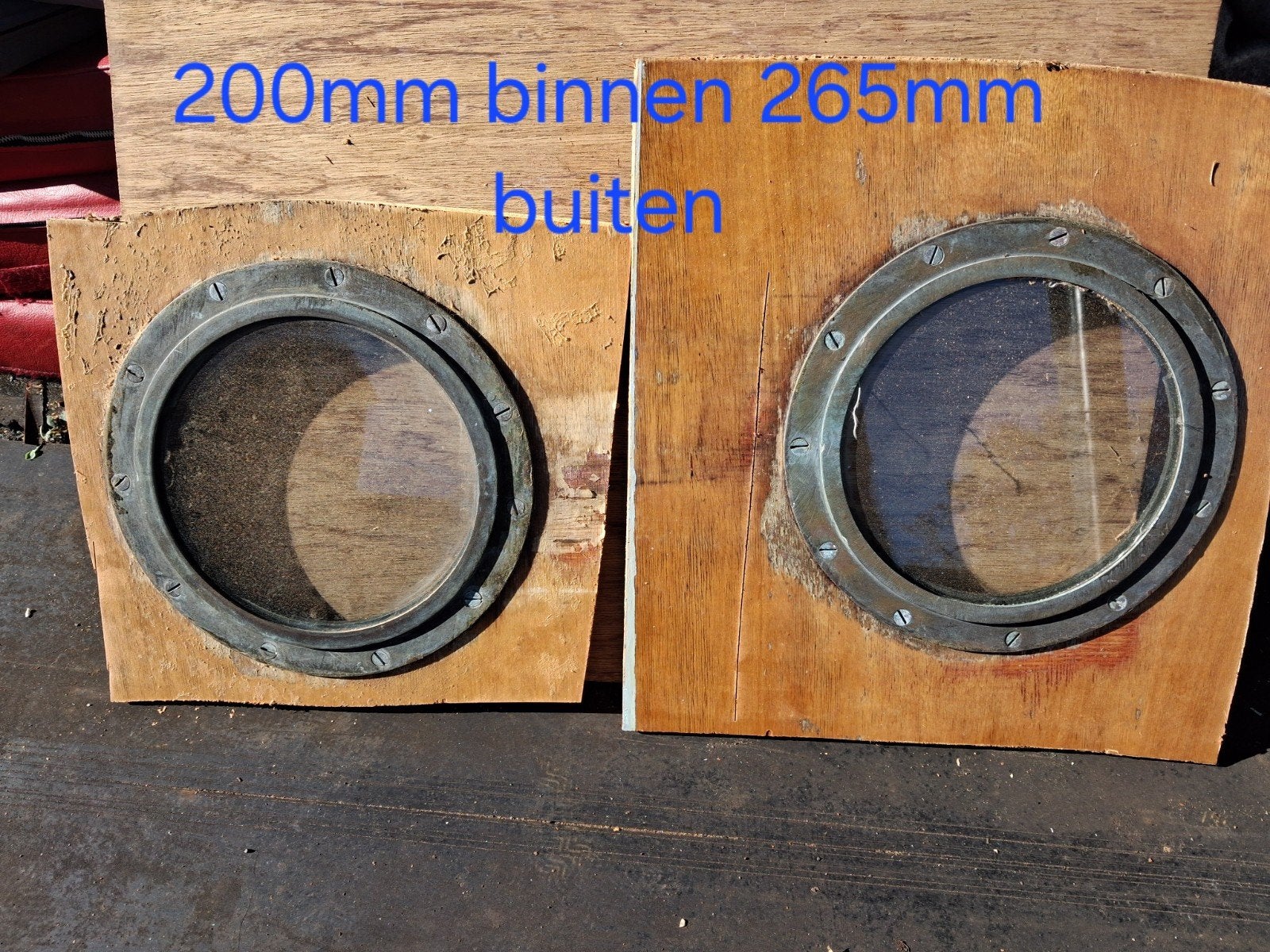Patrijspoorten (2 stuks) - 200mm binnen, 265mm buiten, Ophalen, Gebruikt, Overige typen