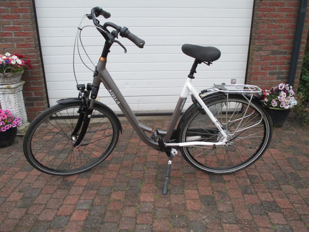 dames fiets met 8 versnellingen, Gebruikt, Versnellingen, 56 cm of meer, Trommelrem