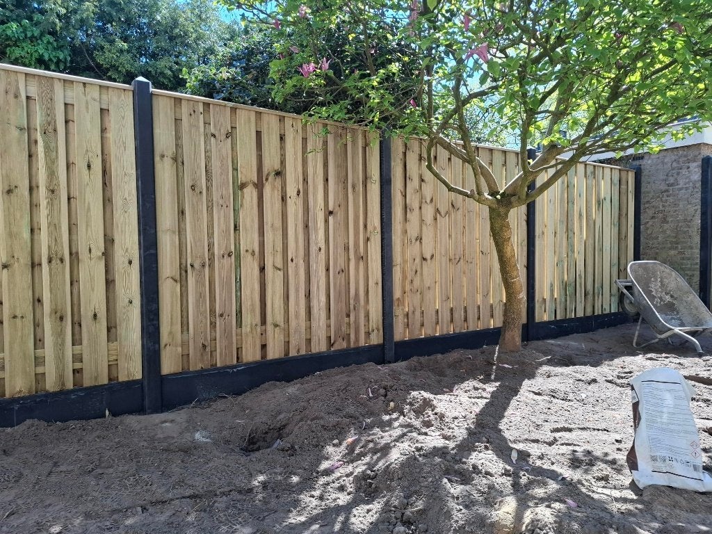 Hout/beton schutting Grenen 19, 21 of 23 planks, Ophalen, 1 tot 2 meter, Minder dan 3 meter, Nieuw