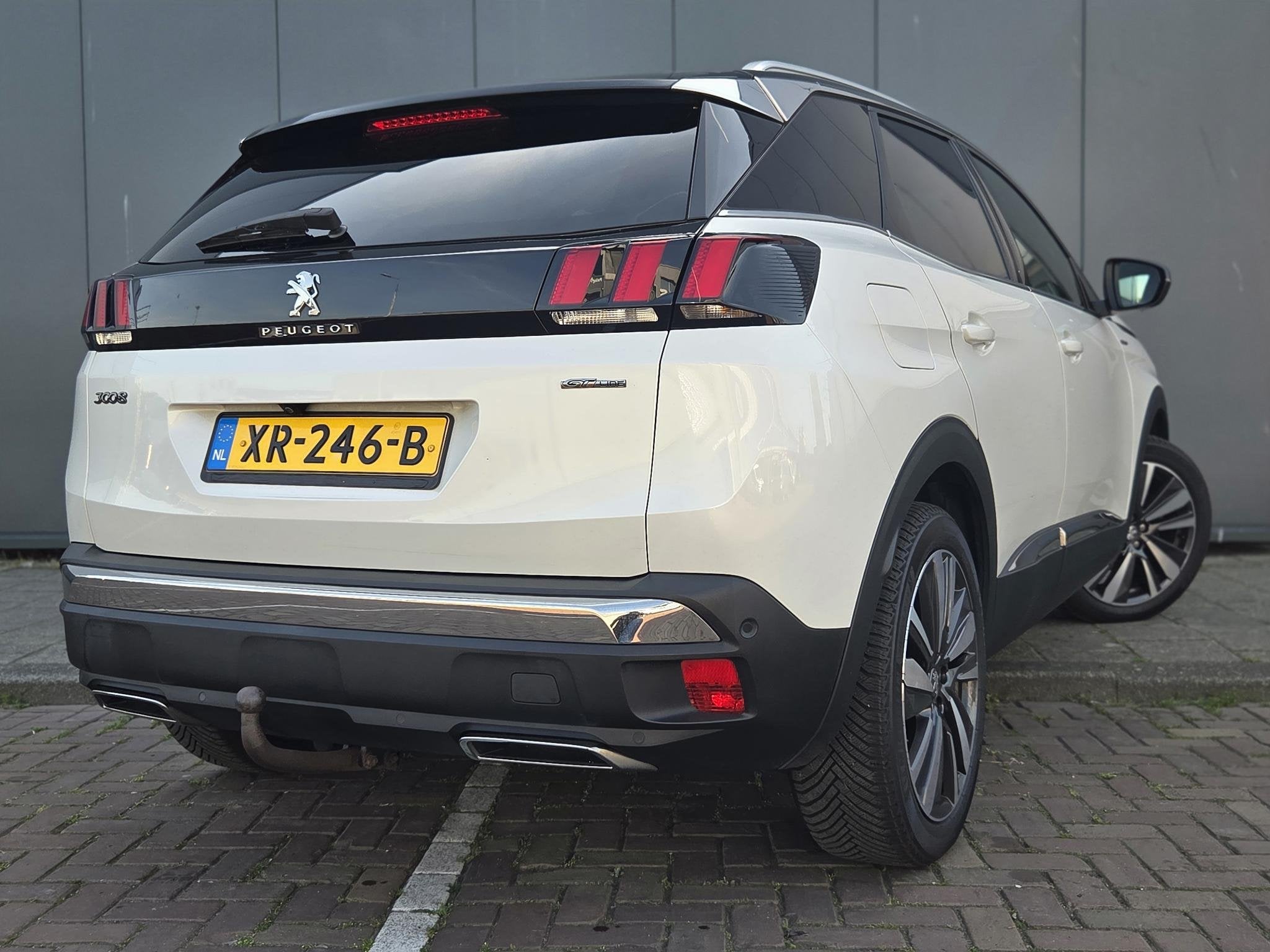 Peugeot 3008 1.2 PureTech GT Line | Apple-Android | Trekhaak, Auto's, Peugeot, Voorwielaandrijving, Gebruikt, 1199 cc, Leder en Stof