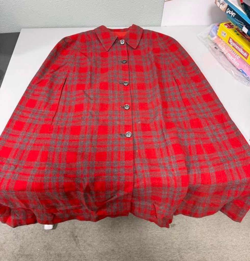 Vintage rode wollen mantel jas cape poncho met ruit L 100cm, Ophalen of Verzenden, Zo goed als nieuw, H, H