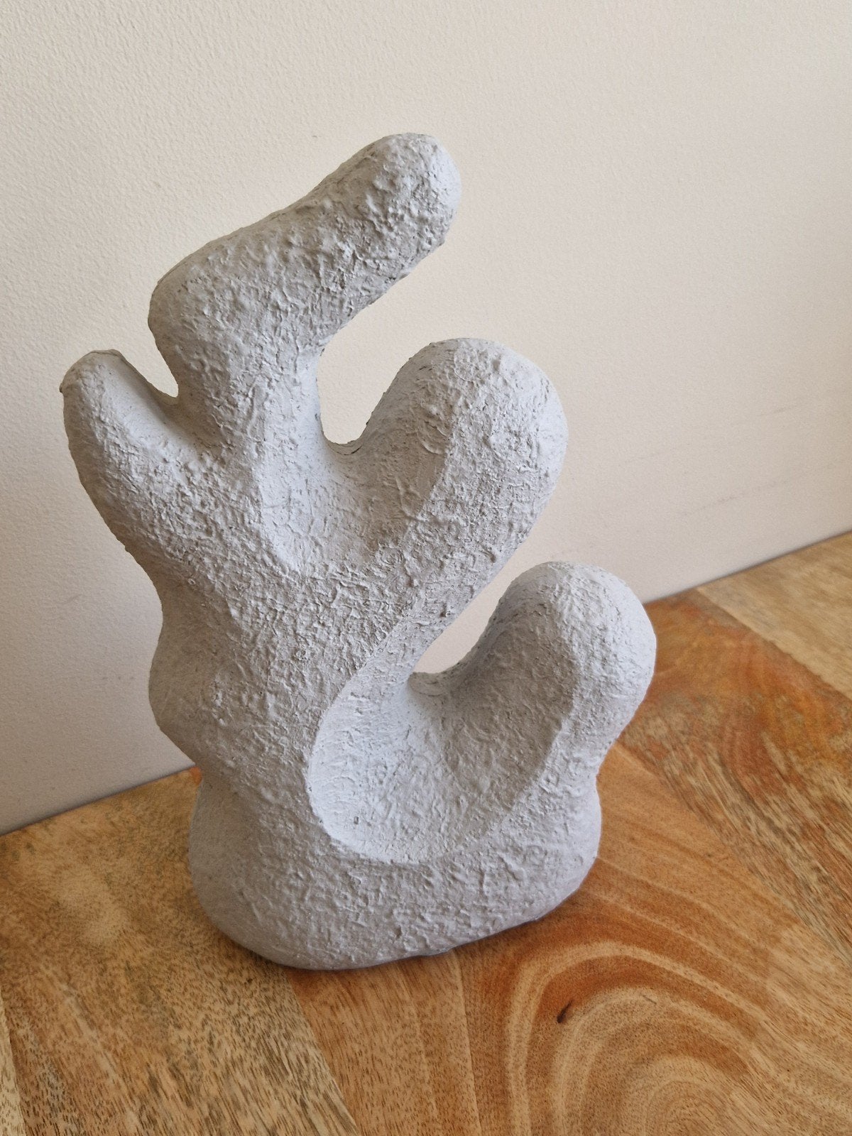Abstracte sculptuur van steen of keramiek, Ophalen of Verzenden, Handgemaakt, 20 - 50 cm, Steen of Keramiek