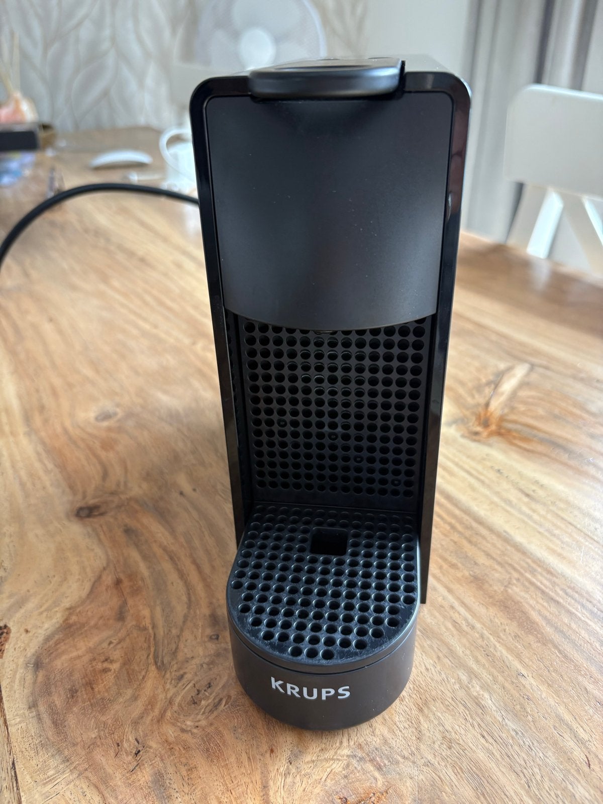 Krups Nespresso Essenza Mini-Zwart in goede staat, Witgoed en Apparatuur, Gebruikt, Espresso apparaat, Ophalen of Verzenden, 1 kopje