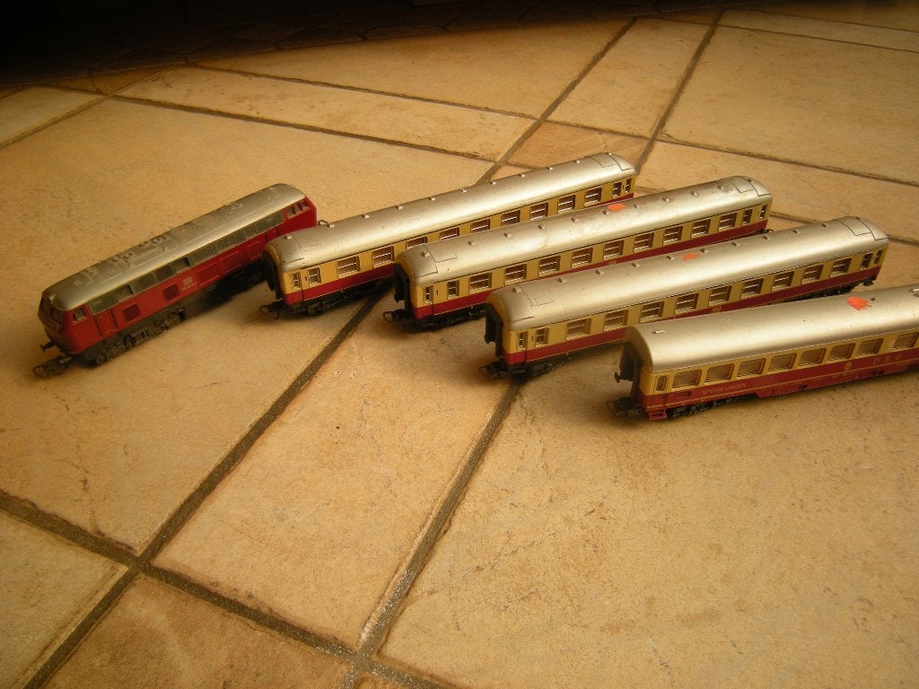 LIMA db trein met 4x wagon, Wisselstroom, Ophalen of Verzenden, Lima, Gebruikt
