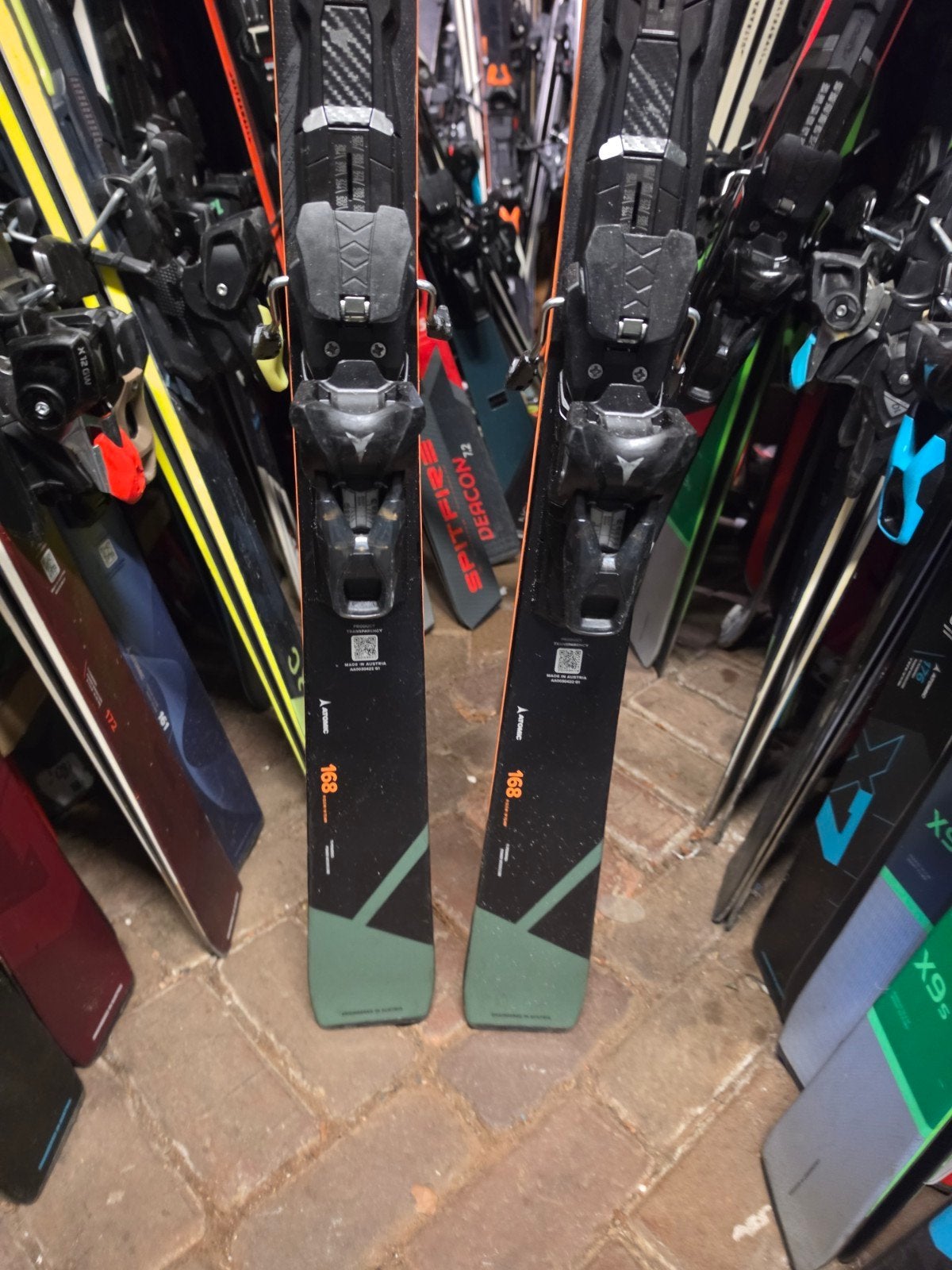 2025/26 168 ATOMIC REDSTER Q7 REVOSHOCK ALL SNEEUW TOP SKI, 160 tot 180 cm, Ophalen of Verzenden, Zo goed als nieuw, Carve