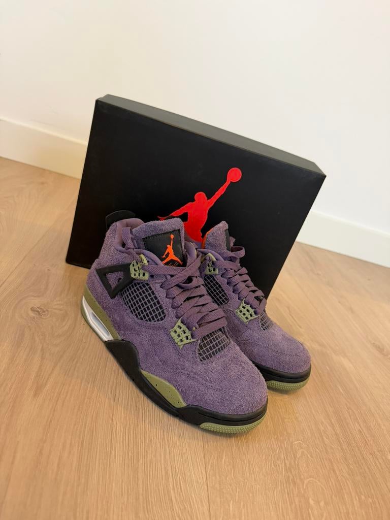 Air jordan 4 retro canyon purple size 37,5, Ophalen of Verzenden, Zo goed als nieuw, Sneakers of Gympen