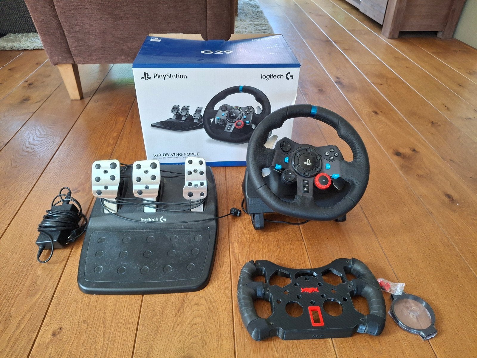Logitech g29 stuur + race stuur, Computers en Software, Ophalen of Verzenden, Zo goed als nieuw, Logitech