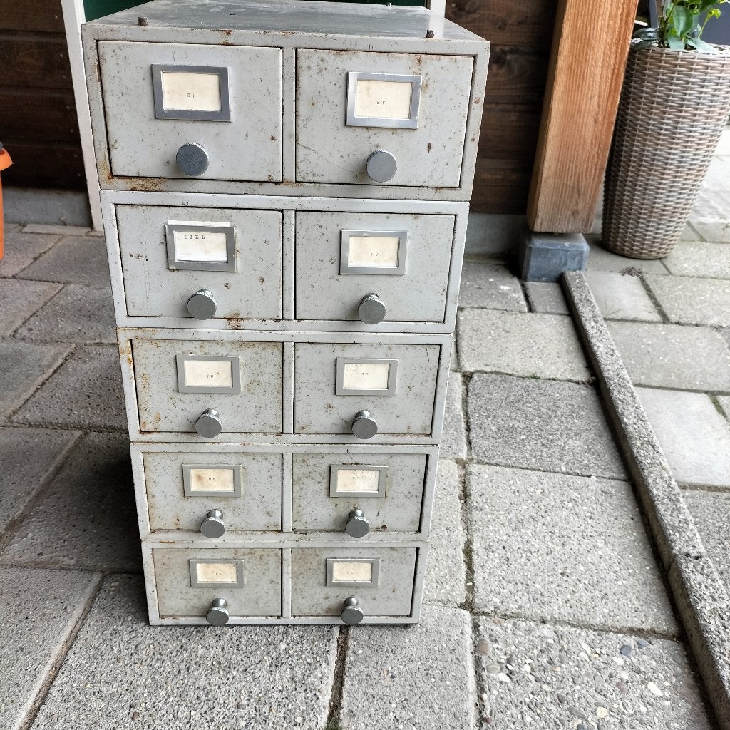 metalen vintage kastje, Antiek en Kunst, Antiek | Meubels | Kasten, Ophalen