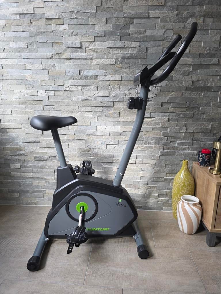 Tunturi Cardio Fit B30 Hometrainer met telefoonhouder, Ophalen, Zo goed als nieuw, Metaal, Benen