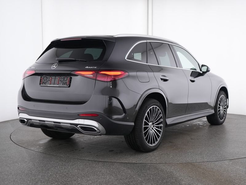 Mercedes-Benz GLC 300 e 4MATIC AMG Plug-In Hybride AMG Line, Auto's, Automaat, Zwart, Plug-in hybride, Vierwielaandrijving
