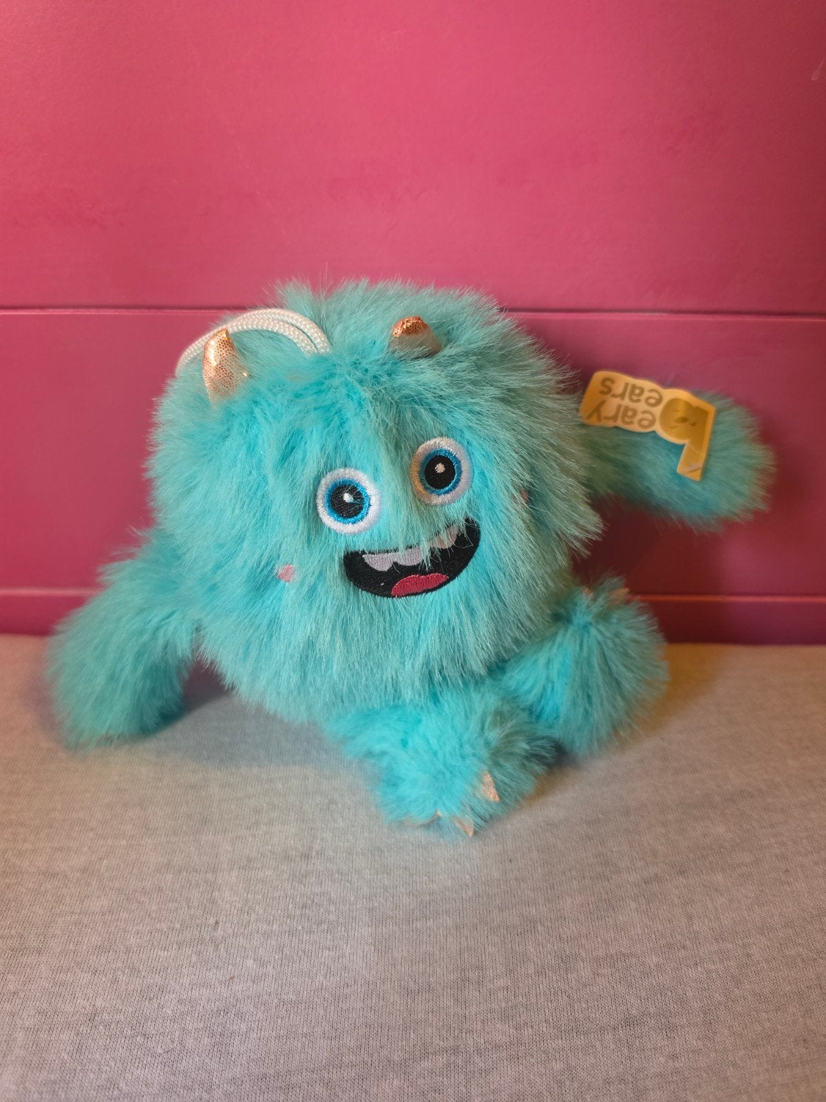 Leuke pluizige blauwe monster knuffel met hoorntjes, Overige merken, Overige karakters, Overige typen, Blauw