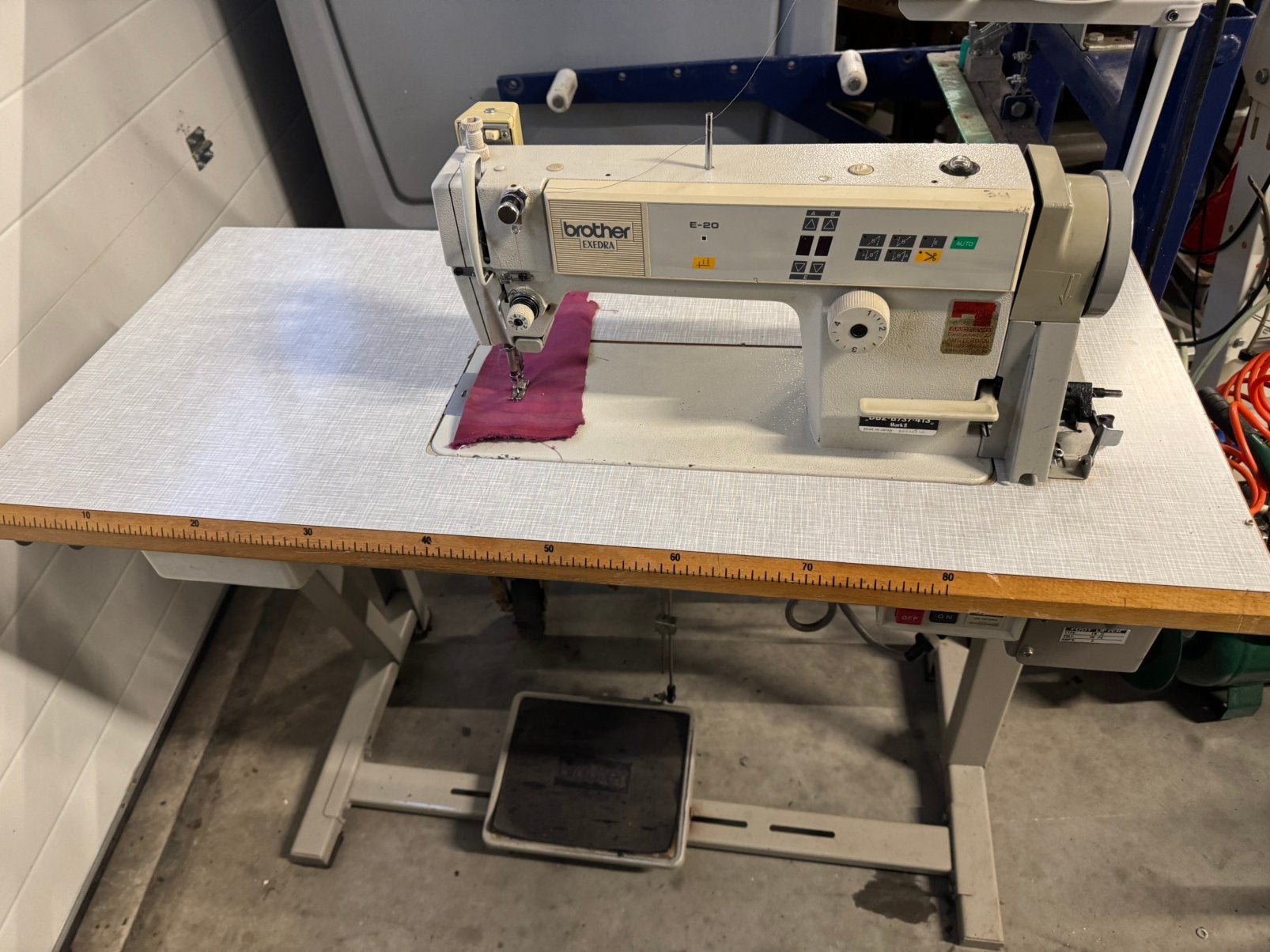 Industriele naaimachine brother automaat 220v, Gebruikt, Brother, Brother, Brother