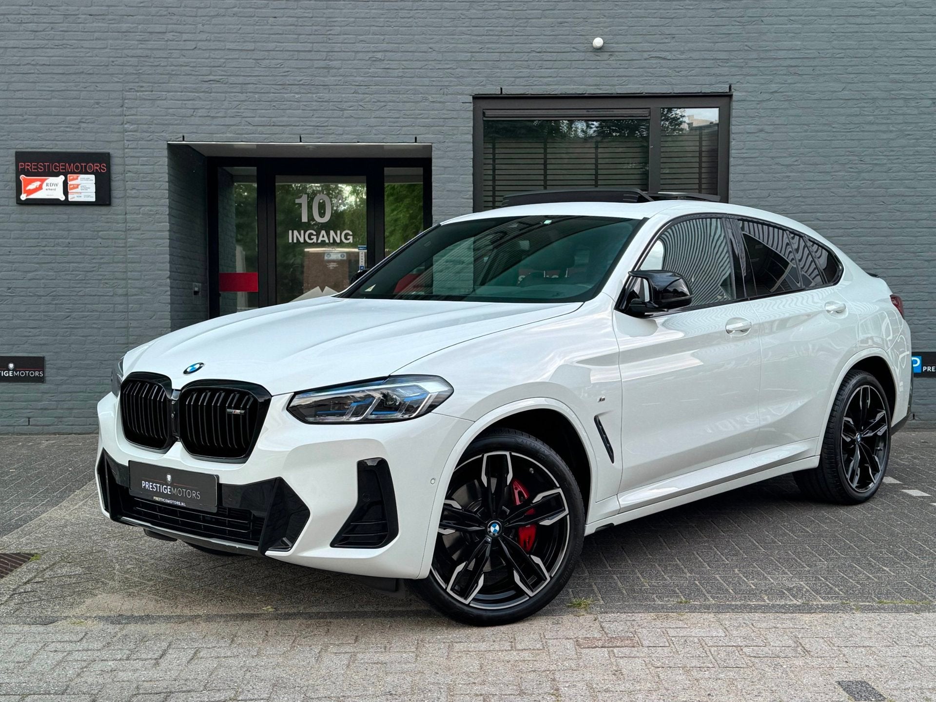BMW X4 M40i High Executive|PANO|Laser|HUD|HarmanKardon|Virtu, Automaat, Gebruikt, 2000 kg, Wit