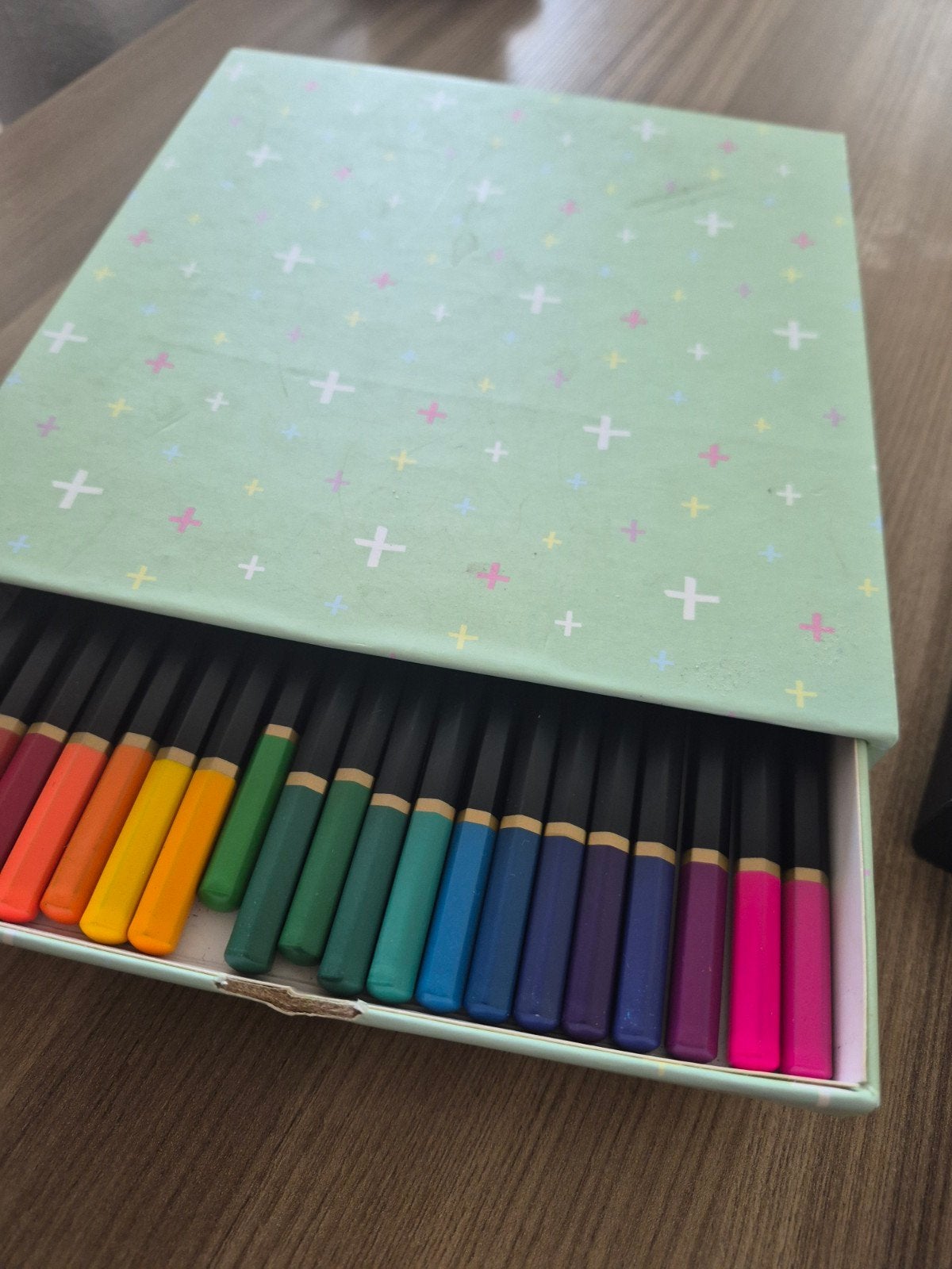Kleurpotloden set-40 stuk- met waterbrush in luxe bewaardoos, Hobby en Vrije tijd, Ophalen of Verzenden, Gebruikt, Potlood of Stift