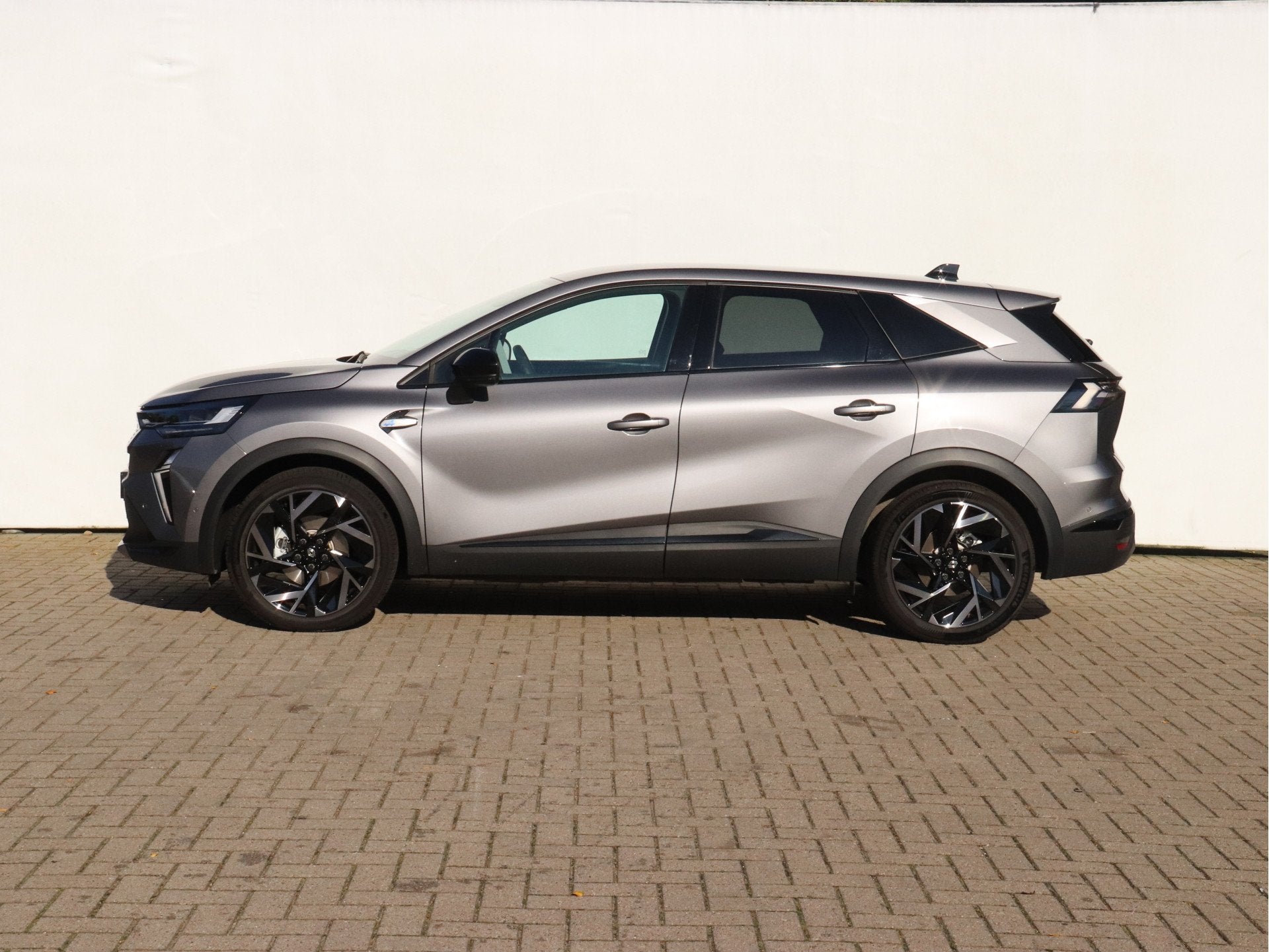 Renault Symbioz 1.8 E-Tech full hybrid 160 esprit Alpine CAM, Auto's, Adaptive Cruise Control, Zwart, 4 cilinders, Leder en Stof