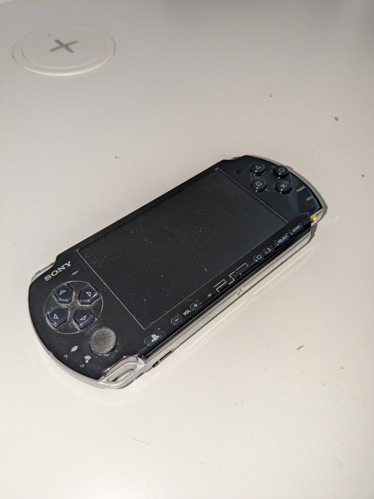 Sony PSP 3000 - Gaat niet aan (voor onderdelen/reparatie), Spelcomputers en Games, Ophalen of Verzenden, Niet werkend, Zwart, PSP 3000