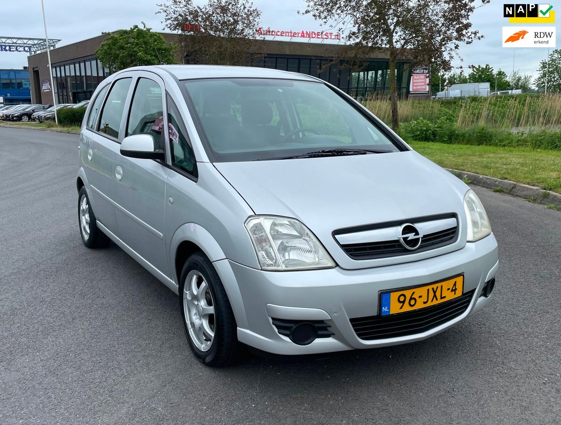 Opel Meriva 1.6-16V Cosmo, Trekhaak, Airco, Elektr ramen, Ra, Voorwielaandrijving, Gebruikt, 4 cilinders, Elektrische ramen