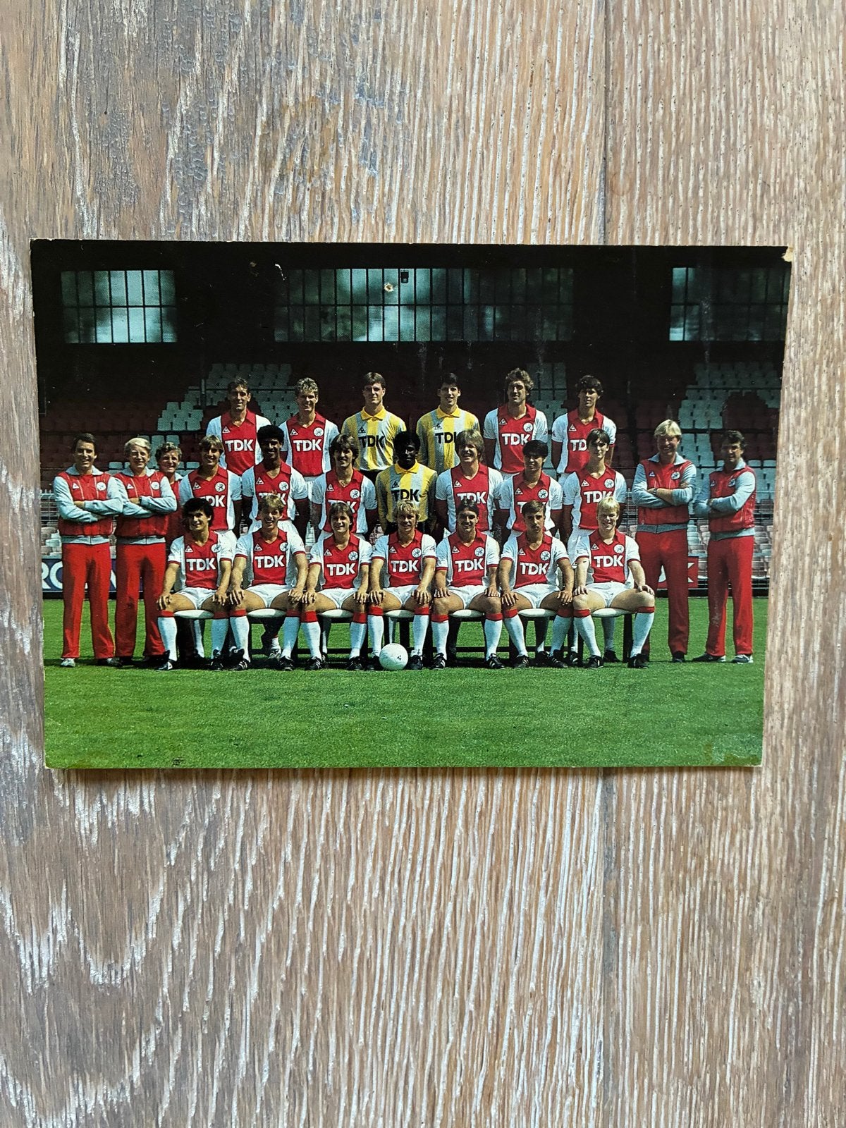 Ajax elftalfoto 1984-1985 met gedrukte handtekeningen, Ophalen of Verzenden, Gebruikt, Ajax, Poster, Plaatje of Sticker