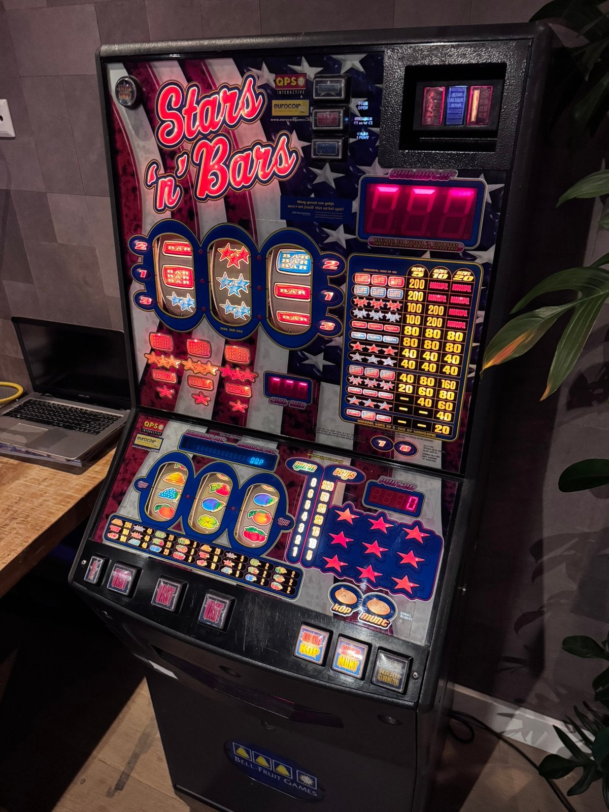 Bell Fruit Stars and Bars, Euro, Ophalen, Zo goed als nieuw