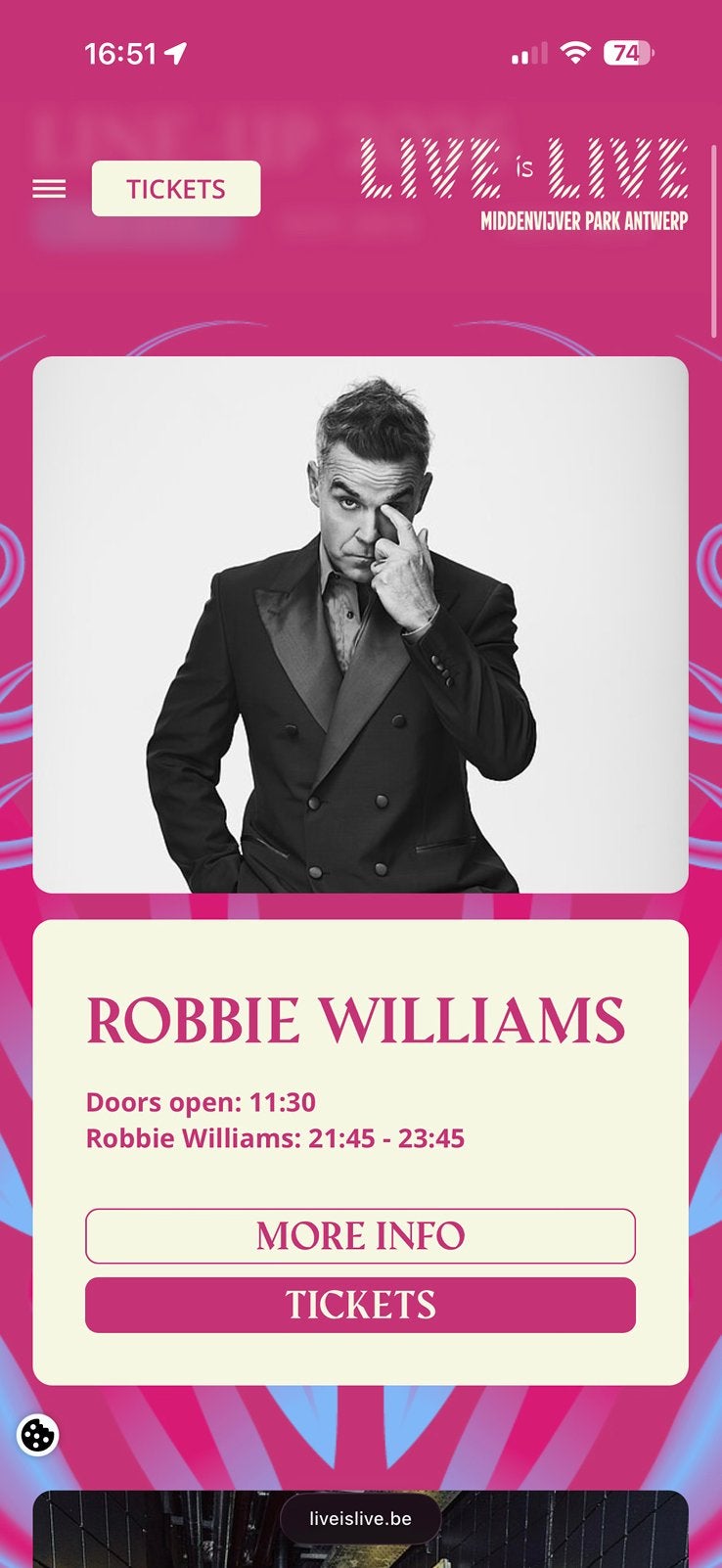1 Ticket Live Is Live, Eén persoon