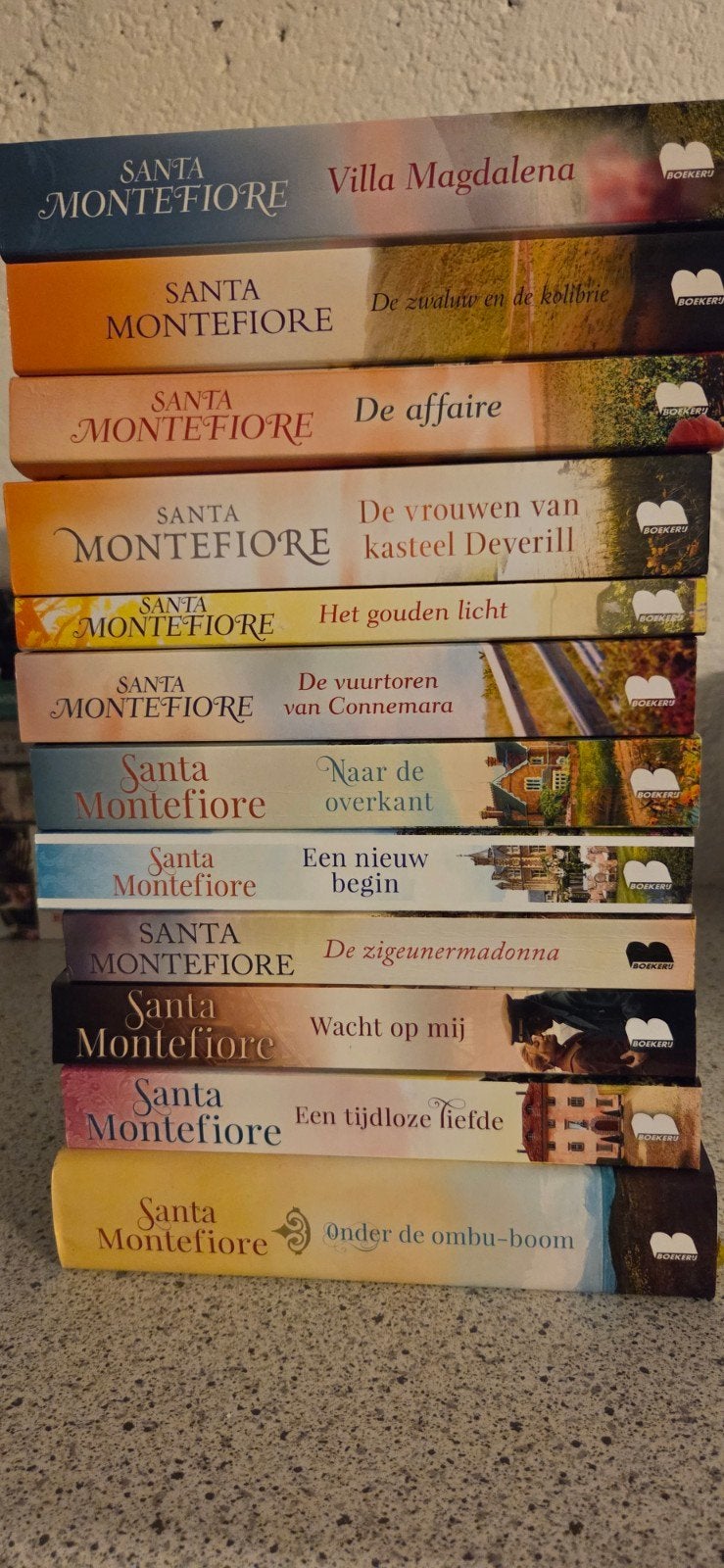 13 boeken van Santa Montefiore - Complete collectie, Ophalen of Verzenden, Gelezen, Santa Montefiore