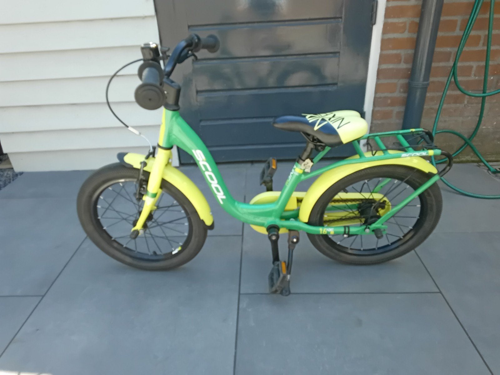 SCOOL Kinderfiets 16 inch - Zeer Nette Staat, Fietsen en Brommers, Ophalen, Terugtraprem, SCOOL, 16 inch