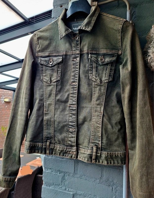 ONADO JEANSJASJE MT  42, Ophalen of Verzenden, Zo goed als nieuw, Maat 42/44 (L), Jasje