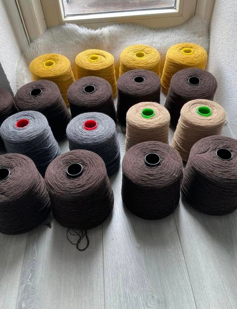 breimachine garen 85% wol per stuk, Hobby en Vrije tijd, Breien en Haken, Ophalen of Verzenden, Zo goed als nieuw, Breien of Haken