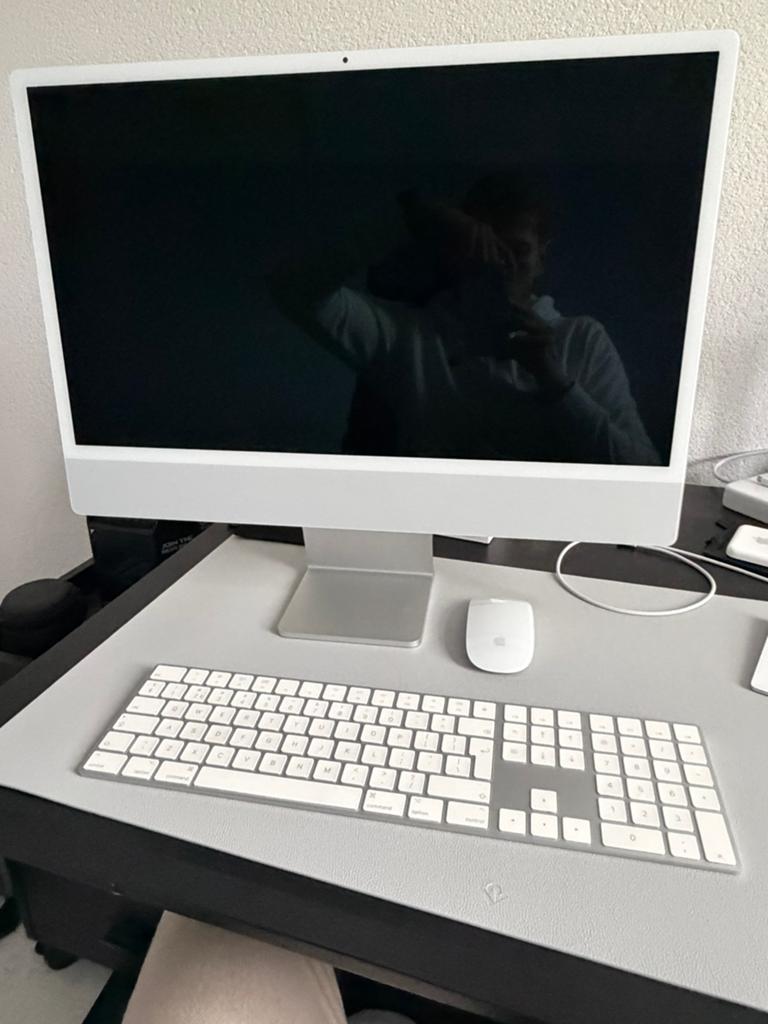 M1 iMac (Zilver, 24 inch, 2021), Computers en Software, Apple Desktops, SSD, IMac, Zo goed als nieuw, 3 tot 4 Ghz