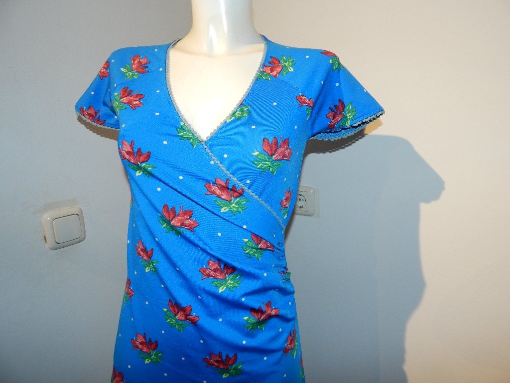 King Louie fel blauwe stretch jurk bloemen stippen S, Zo goed als nieuw, Knielengte, King Louie, Maat 36 (S)