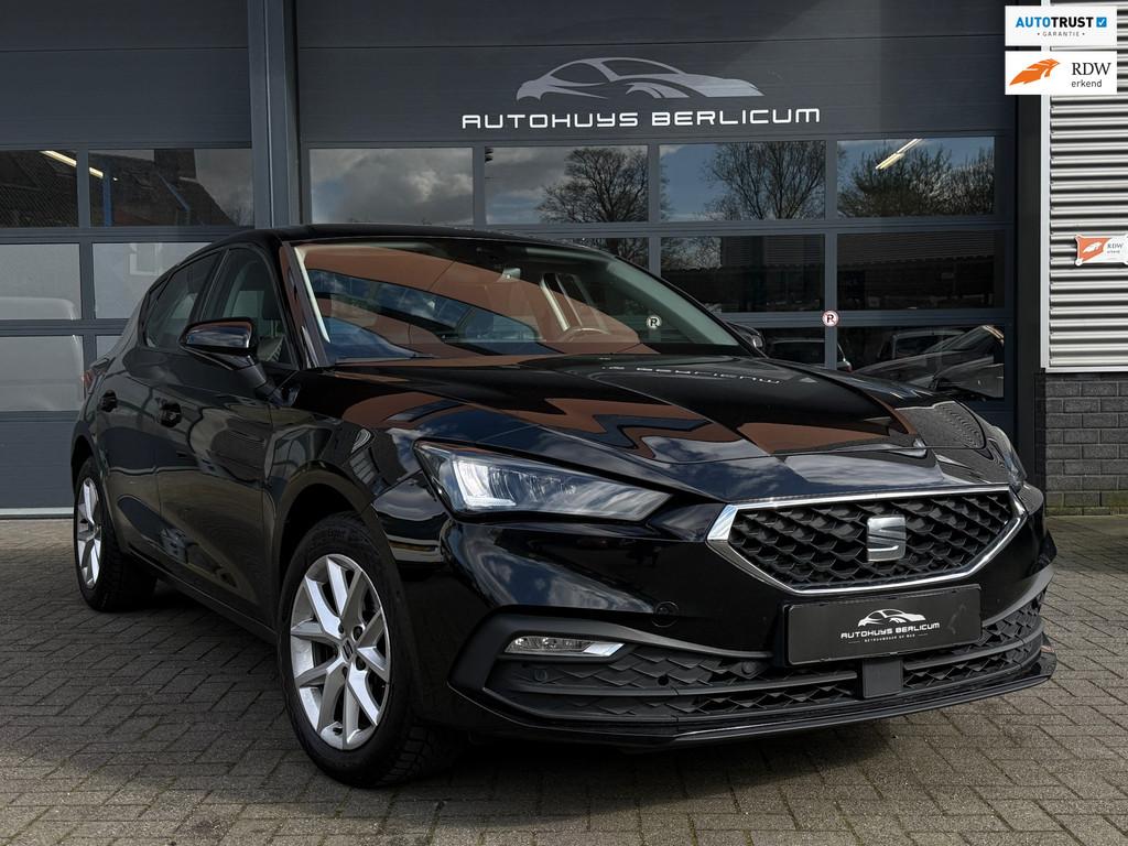 SEAT Leon Sportstourer 1.0 TSI Reference Virtual Carplay Cru, Voorwielaandrijving, Stof, Zwart, Leon