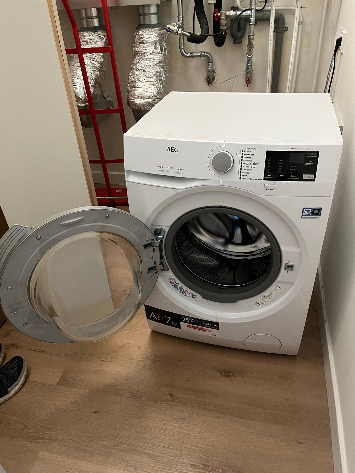 AEG L6FBBONN wasmachine, Witgoed en Apparatuur, Wasmachines, Ophalen, Zo goed als nieuw, 85 tot 90 cm, 1200 tot 1600 toeren