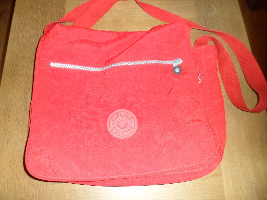 Kipling schoudertas, Sieraden, Tassen en Uiterlijk, Tassen | Schoudertassen, Ophalen of Verzenden, Zo goed als nieuw, Rood, Kipling