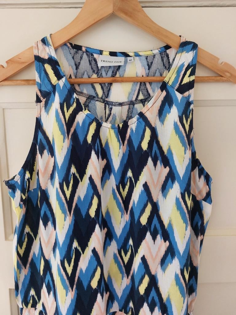 Zomer en comfortabel jurkje van Trend One maat 42, Ophalen of Verzenden, Zo goed als nieuw, Maat 42/44 (L), Boven de knie