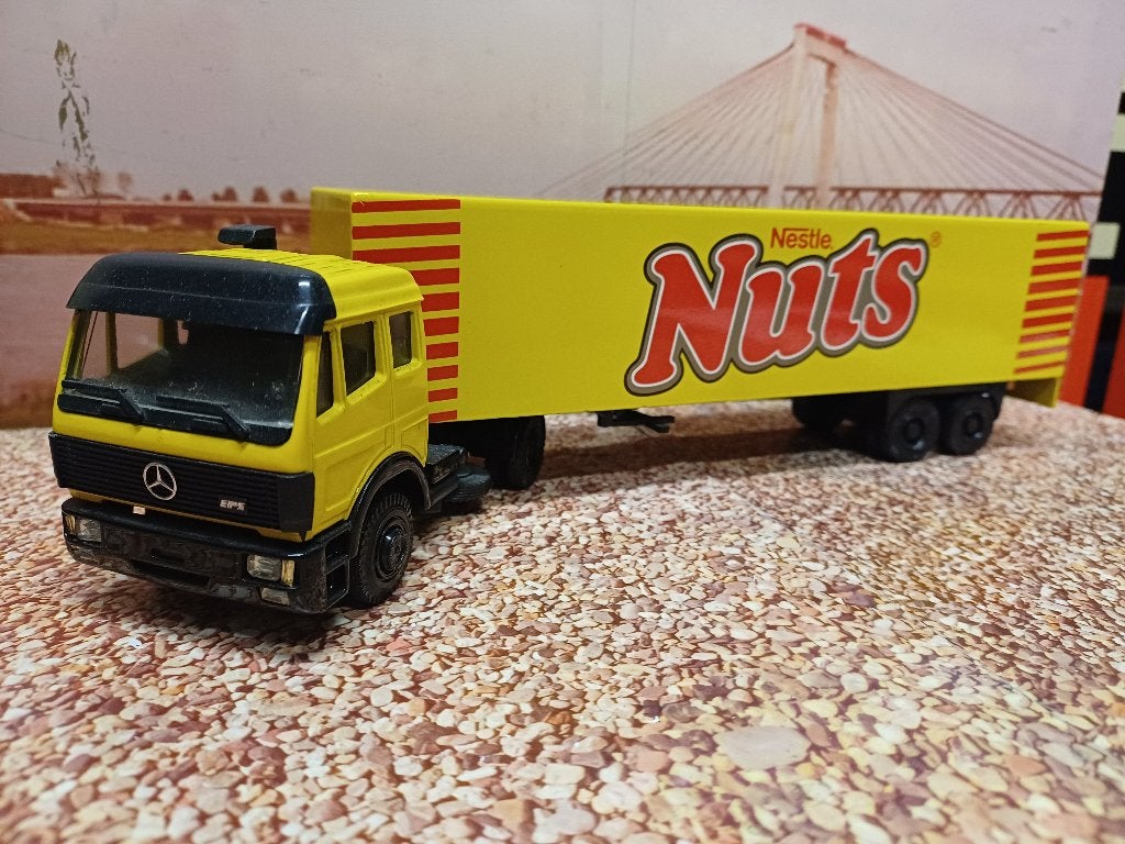 lion toys Mercedes sk powerliner, Hobby en Vrije tijd, Modelauto's | 1:50, Ophalen of Verzenden, Zo goed als nieuw, Bus of Vrachtwagen