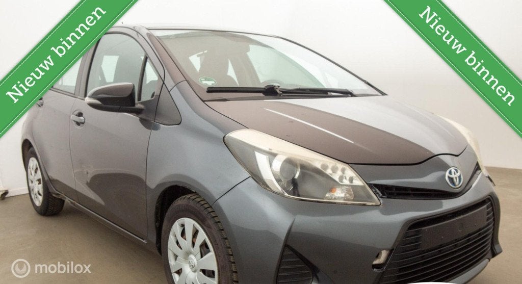 Toyota Yaris1.5 Hybrid AUTOMAAT, NAVIGATIE, CAMERA, Euro 5, 1498 cc, Origineel Nederlands, 26 km/l