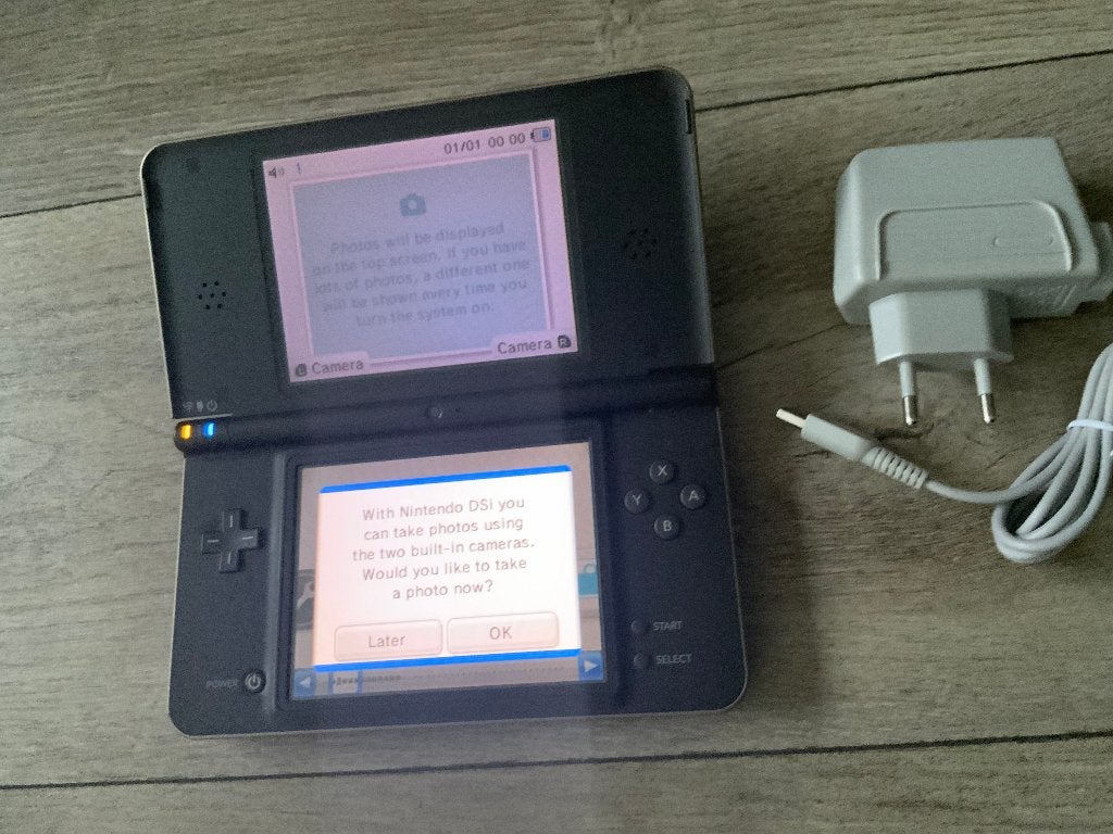 Nintendo DSi XL + Oplade & Styluspen - SUPER mooi, Ophalen of Verzenden, Zo goed als nieuw, Overige kleuren, DS Lite