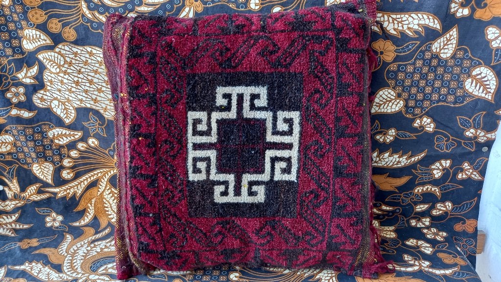 Mooi antiek handgeknoopt Perzisch kussen uit Iran 38-38 cm., Antiek en Kunst, Ophalen of Verzenden