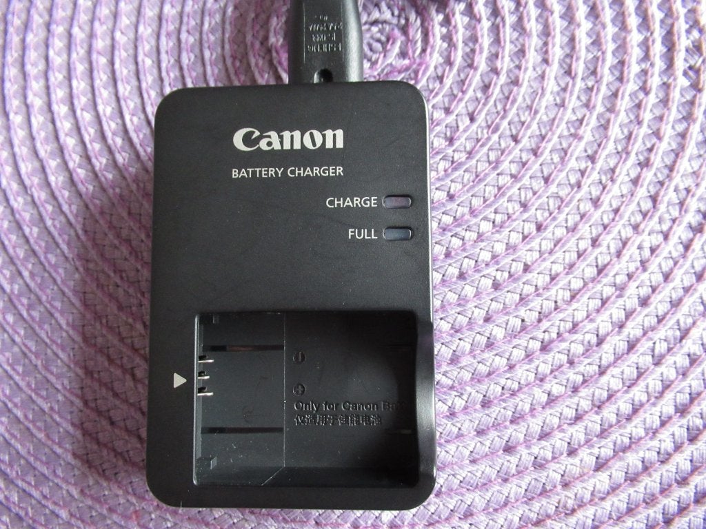 oplader Canon CB-2LHE, Ophalen of Verzenden, Zo goed als nieuw