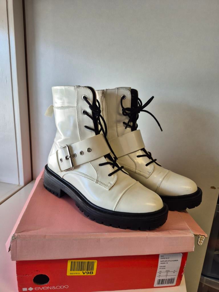 Even & Odd off white laarsjes - Zo goed als nieuw!, Kleding | Dames, Schoenen, Even & Odd, Wit, Lage of Enkellaarzen, Ophalen of Verzenden