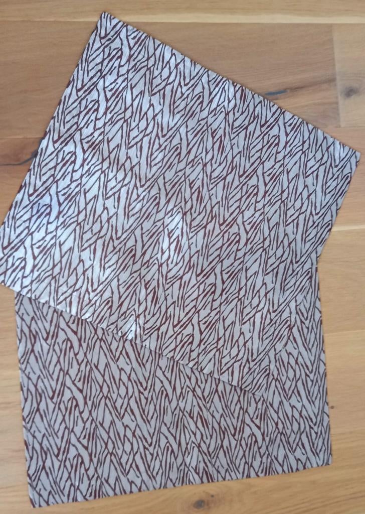 2 Kussenslopen, Ophalen of Verzenden, Zo goed als nieuw, Bruin, Vierkant